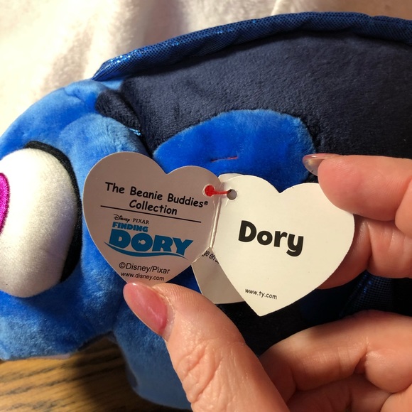 FINAL SALE- LEAVING CLOSET- NO FURTHER DISCOUNTS - Picture 4 of 8